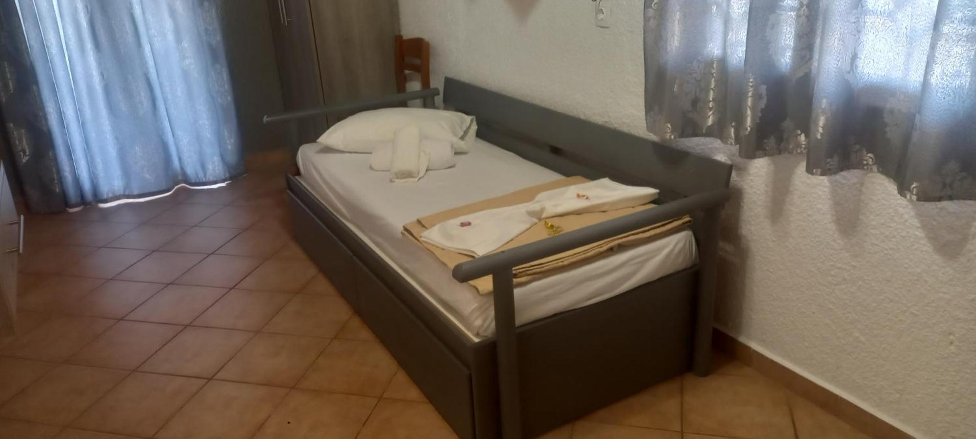 Dora Sarti Hotel Екстериор снимка